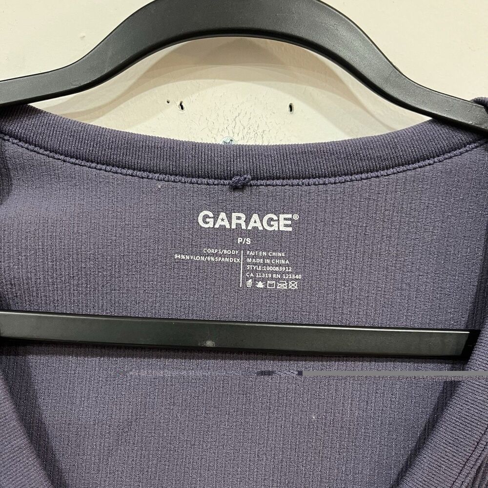Garage Ribbed V Neck Longsleeve Crop Top Size Small Basic Dark Purple - Picture 5 of 5